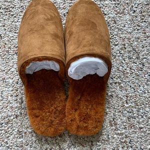 Tkees shearling slides